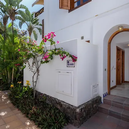 Villas Parque Santiago Iii By Upper Luxury Housing Villa Playa de las Américas