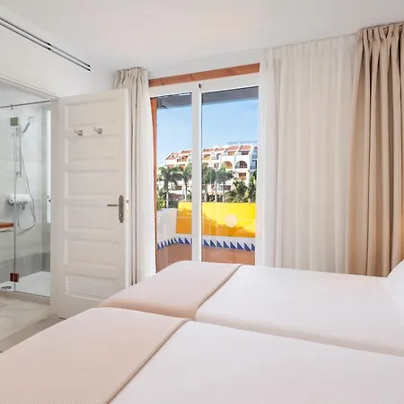 Villas Parque Santiago Iii By Upper Luxury Housing Villa Playa de las Américas